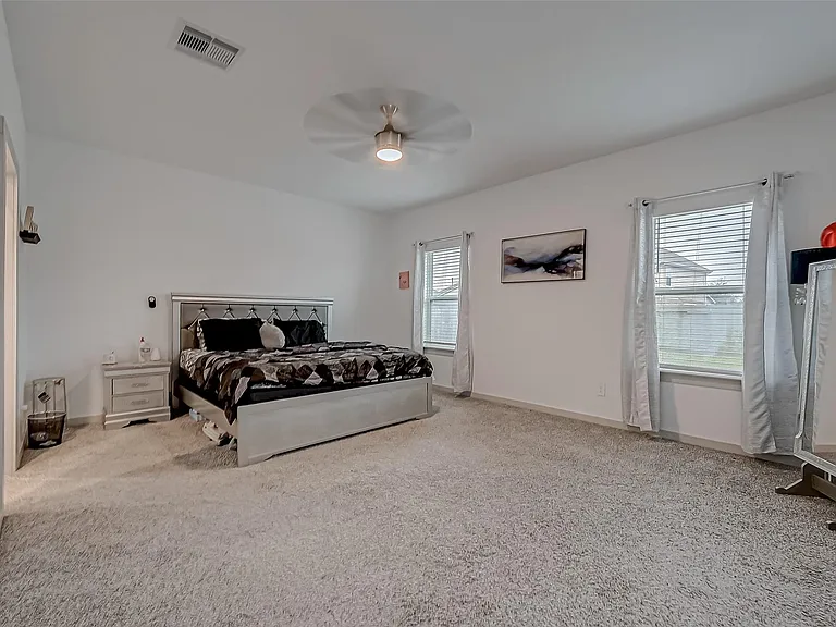 6850 Amber Cliff Ln — Photo 37