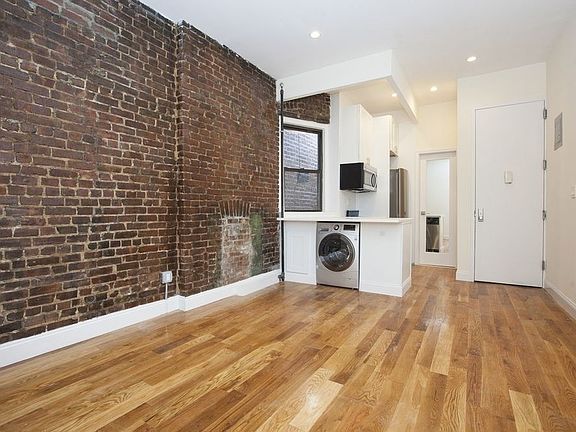 4th image of 53 Ludlow St APT 6