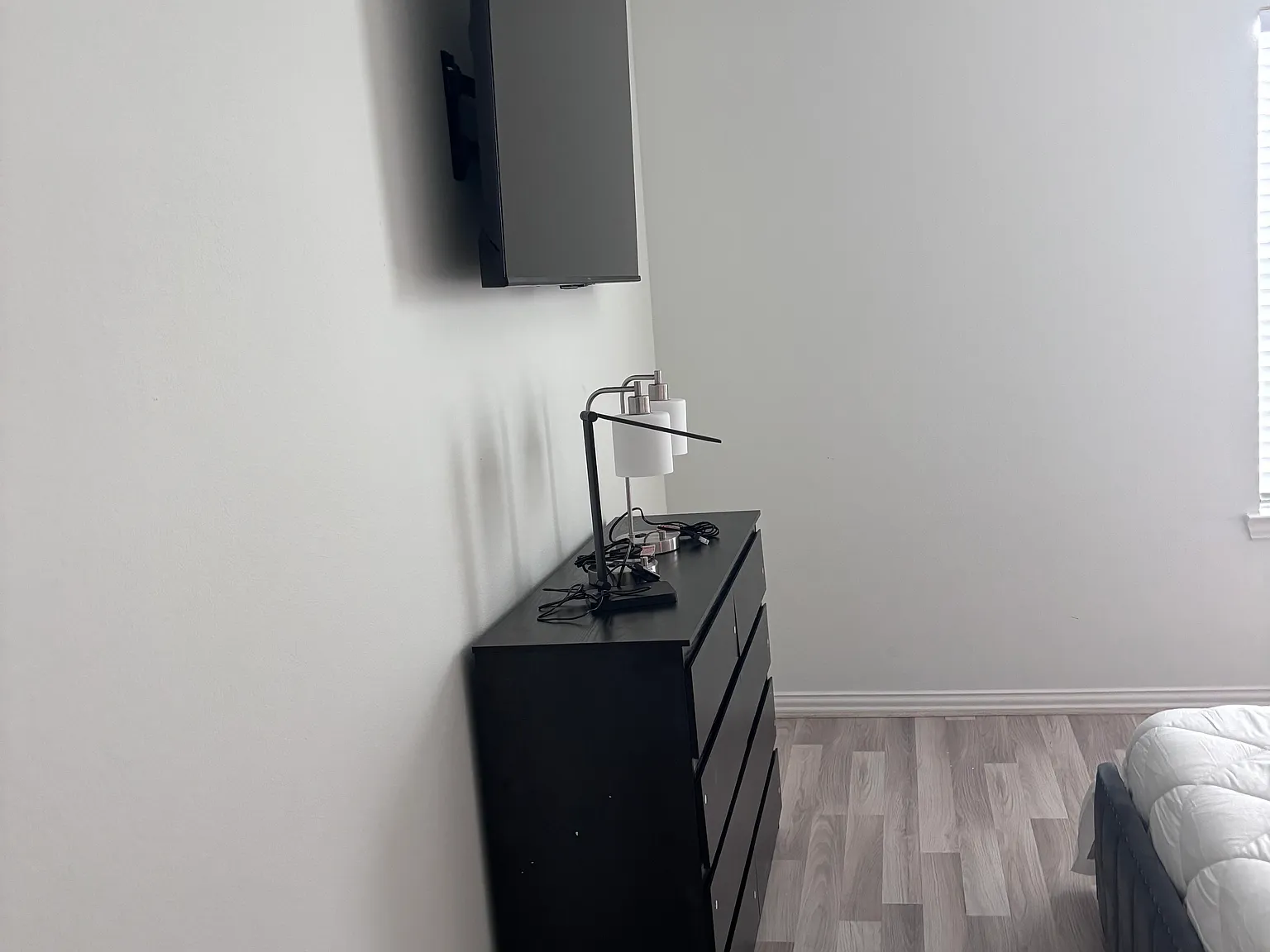 3 bed, $700 — Photo 2