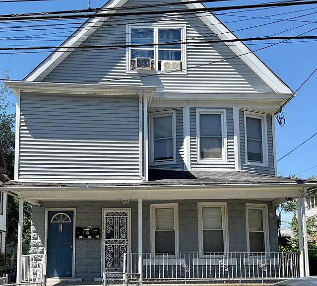217 Read St — Photo 1