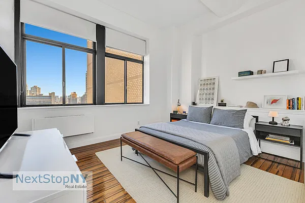Bedroom, photo 1