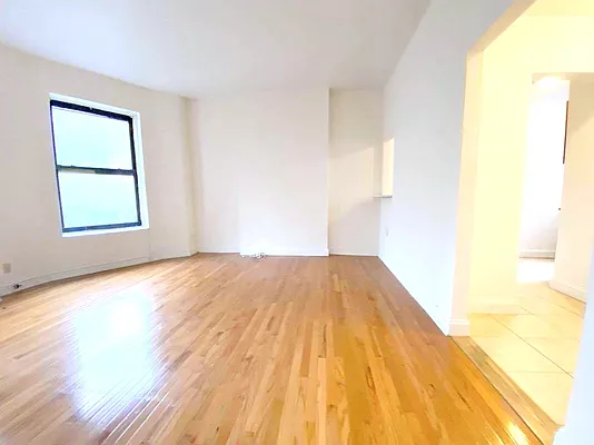 Rented by Manhattan Spaces | media 8