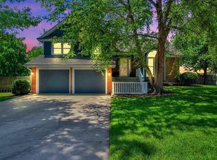 6453 SW 24th St, Topeka, KS 66614