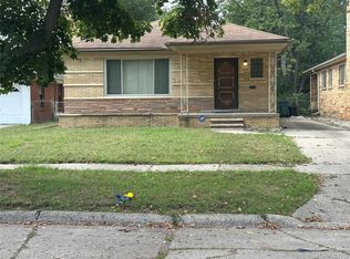24051 Berkley Ave, Oak Park, MI 48237