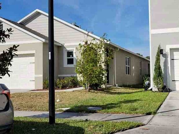 3rd image of 6745 Huntleigh Hammock Rd