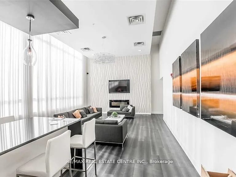 3170 Erin Mills Pkwy #231 — Photo 5
