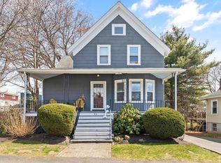 43 Pond St, Nahant, MA 01908