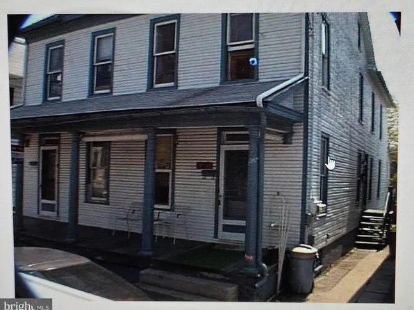226 E Poplar 2261/2 St, Hanover, PA 17331