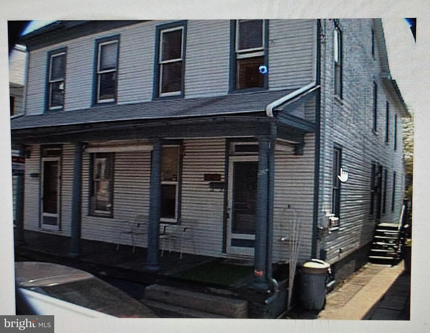 226 E Poplar 2261/2 St photo 1
