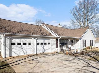 118 Manning Mill Rd NW, Adairsville, GA 30103