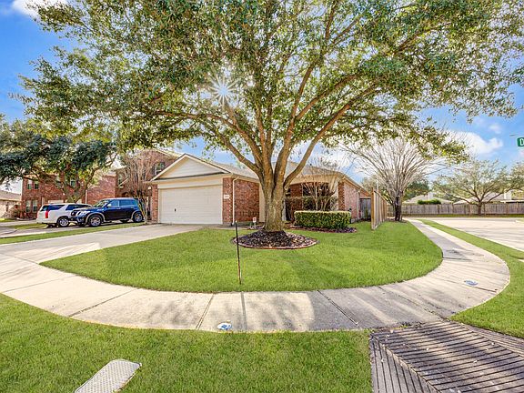 2nd image of 4811 Dark Canyon Ct