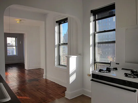 Rented by James Everett Lewis, LREB | media 1