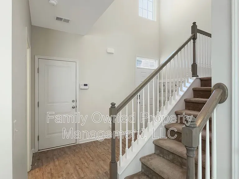 8968 Cat Tail Pond Rd — Photo 4