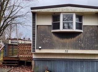 321 Beallsville Rd TRAILER 32, Bentleyville, PA 15314