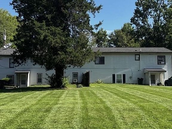 2nd image of 18629 Amidon Ave