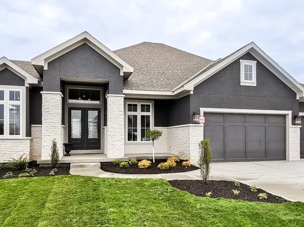 5807 N Lucerne Ave, Kansas City, MO 64151