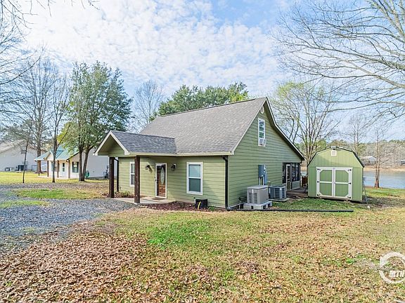 2nd image of 548 Parkside Dr