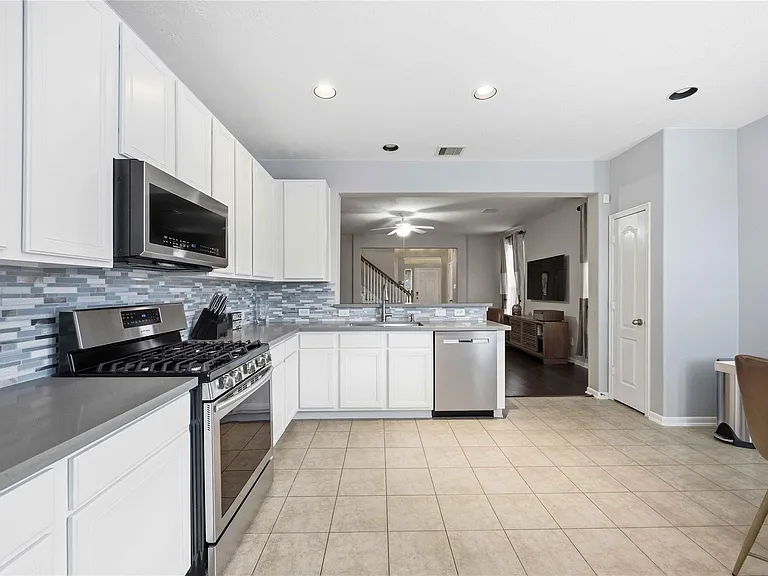 10634 Kentington Oak Dr — Photo 13