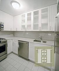 4th image of 165 W 66th St APT 7Z