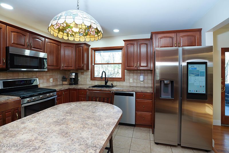 3rd image of 41 Northgate Drive
