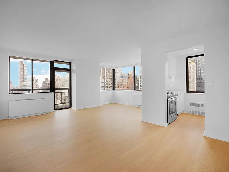 124 W 60th St #12M — Photo 2