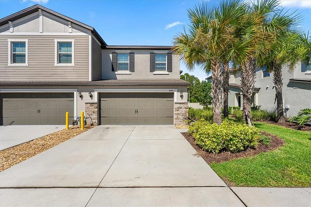 3 bed, 2.5 bath, 1801 sqft, $2,500 — Photo 1