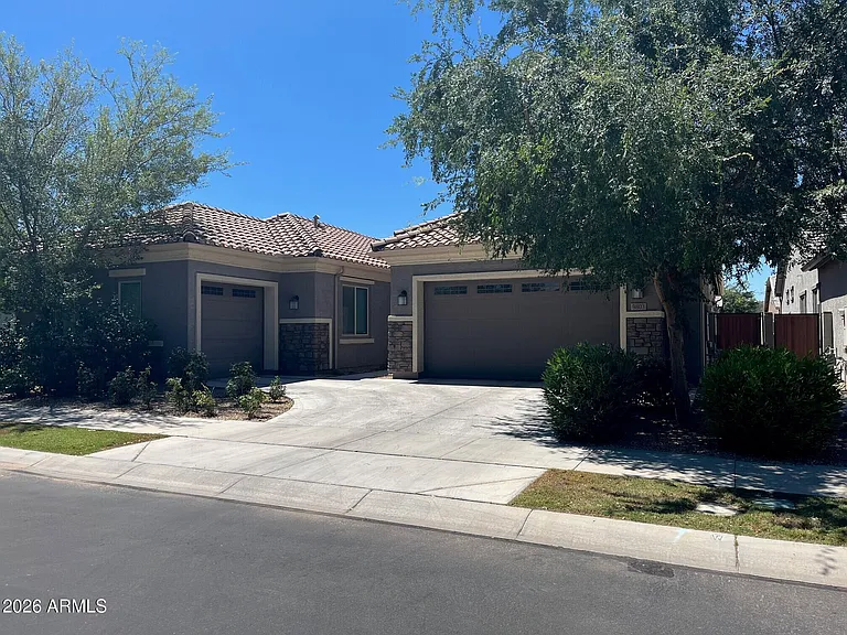 9803 E Thornbush Ave — Photo 1
