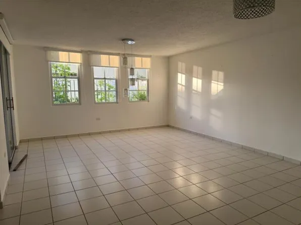 354 Villas Reales, Guaynabo, PR