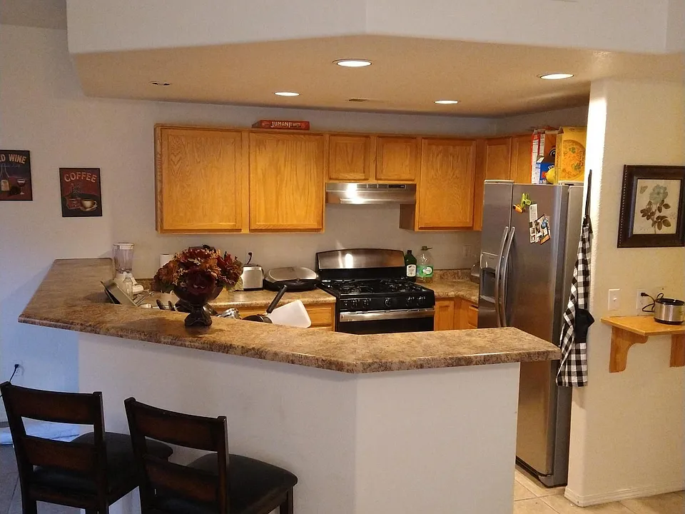 6800 Vista Del Norte Rd NE