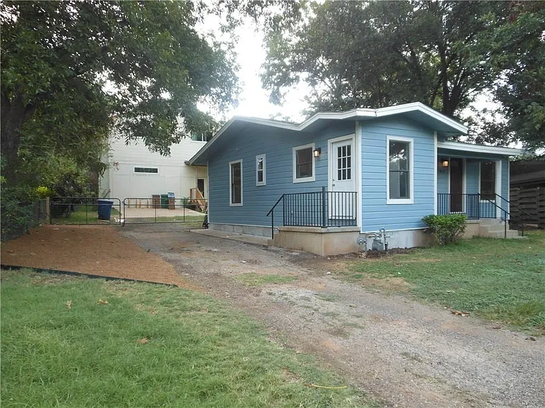 4615 Banister Ln — Photo 3