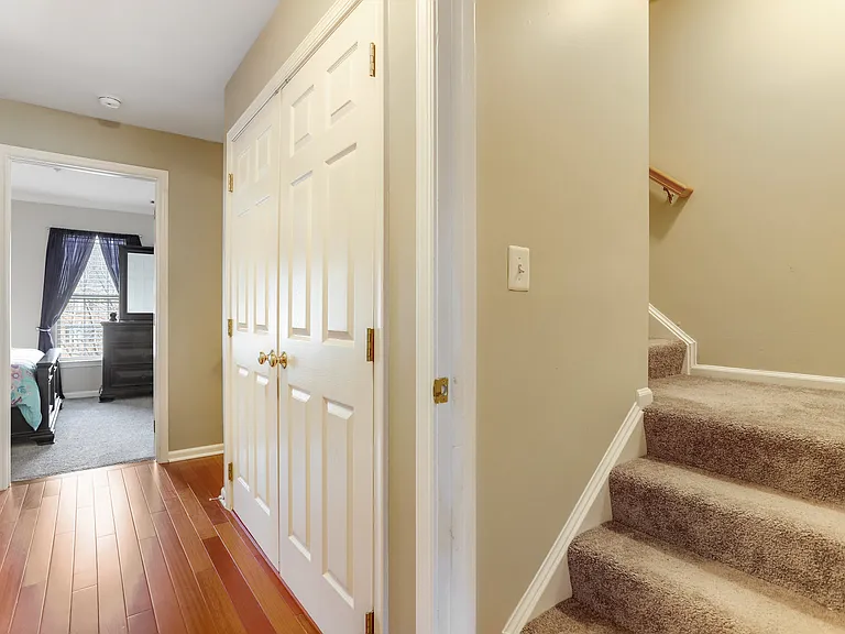 141 Martin Ln — Photo 35