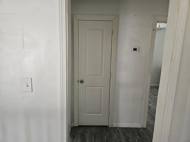 240 Whitaker Cir NW — Photo 4