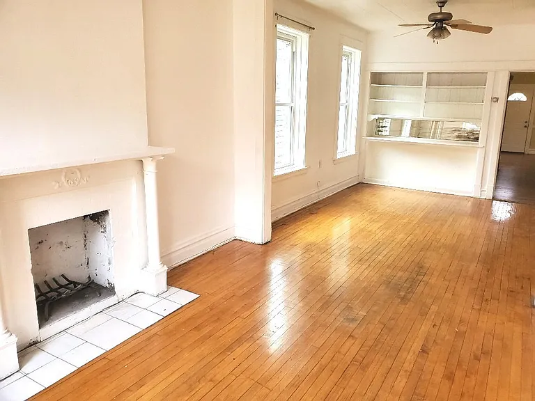 1254 N Maplewood Ave #2 — Photo 6