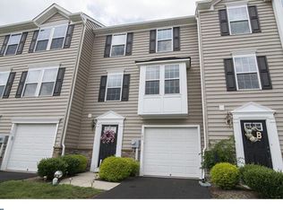 103 Susan Cir, North Wales, PA 19454