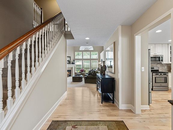 2nd image of 6143 Langton Cir