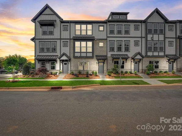 411 Jetton St, Davidson, NC 28036