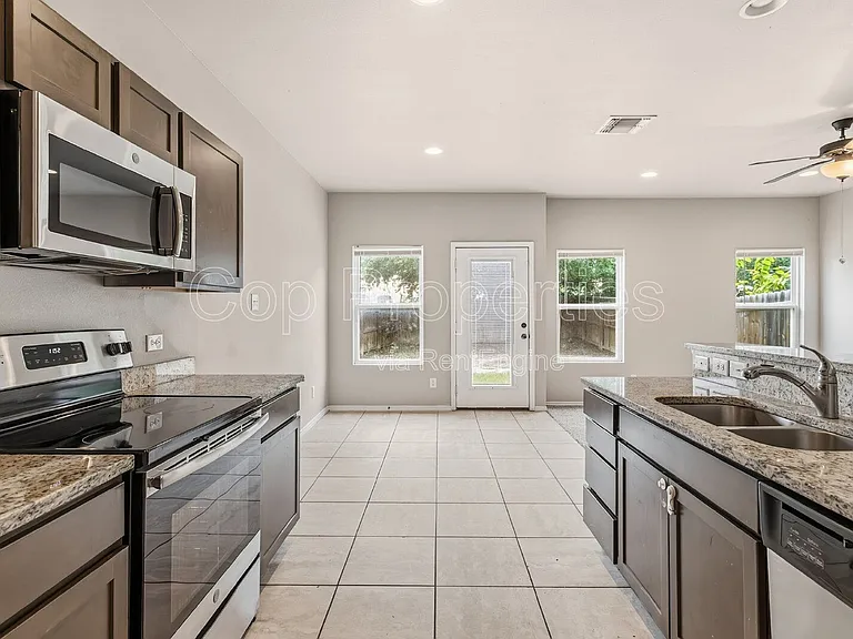 11103 Belair Dr #101 — Photo 17