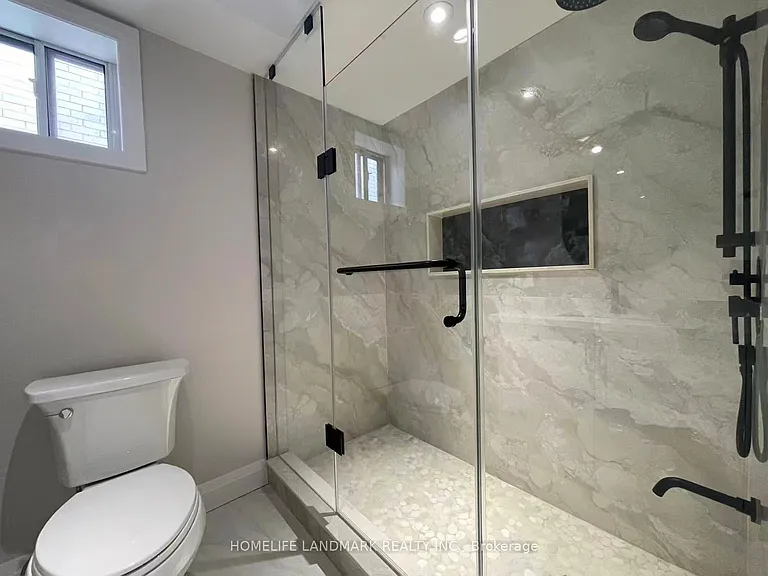 17 Rosemeade Ave #3 — Photo 7