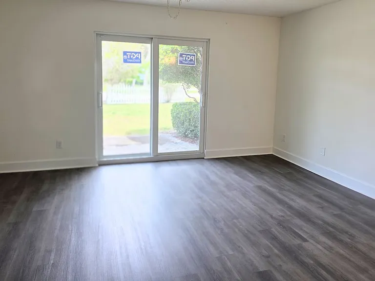 1237 N Egret Point — Photo 11