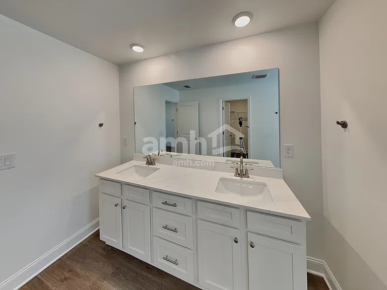 945 Carnelian Ln — Photo 12