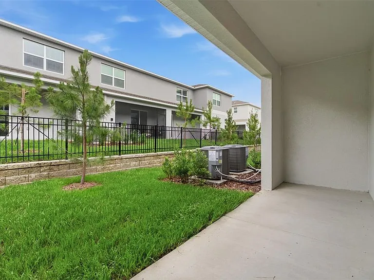 9851 Feaster Dr — Photo 44