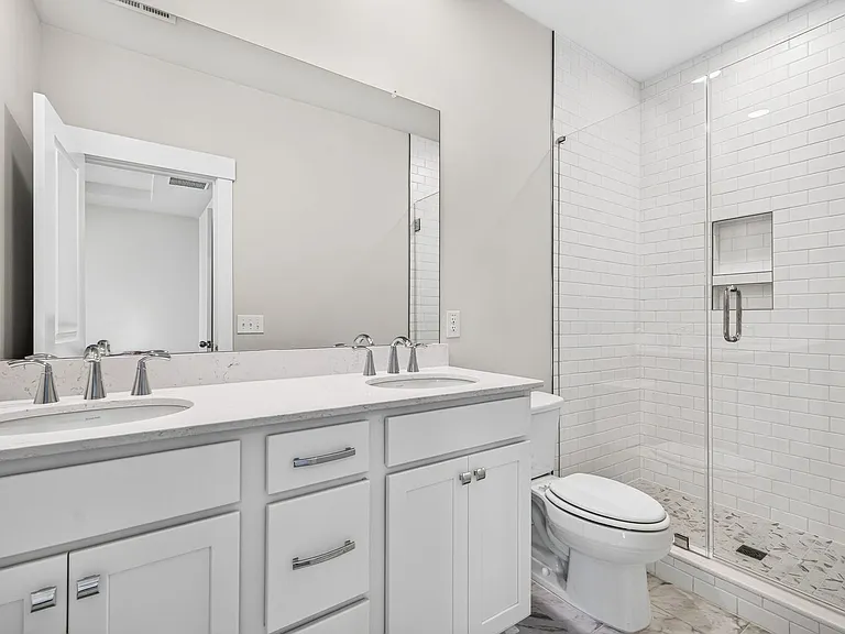 417 Talbot Dr — Photo 30