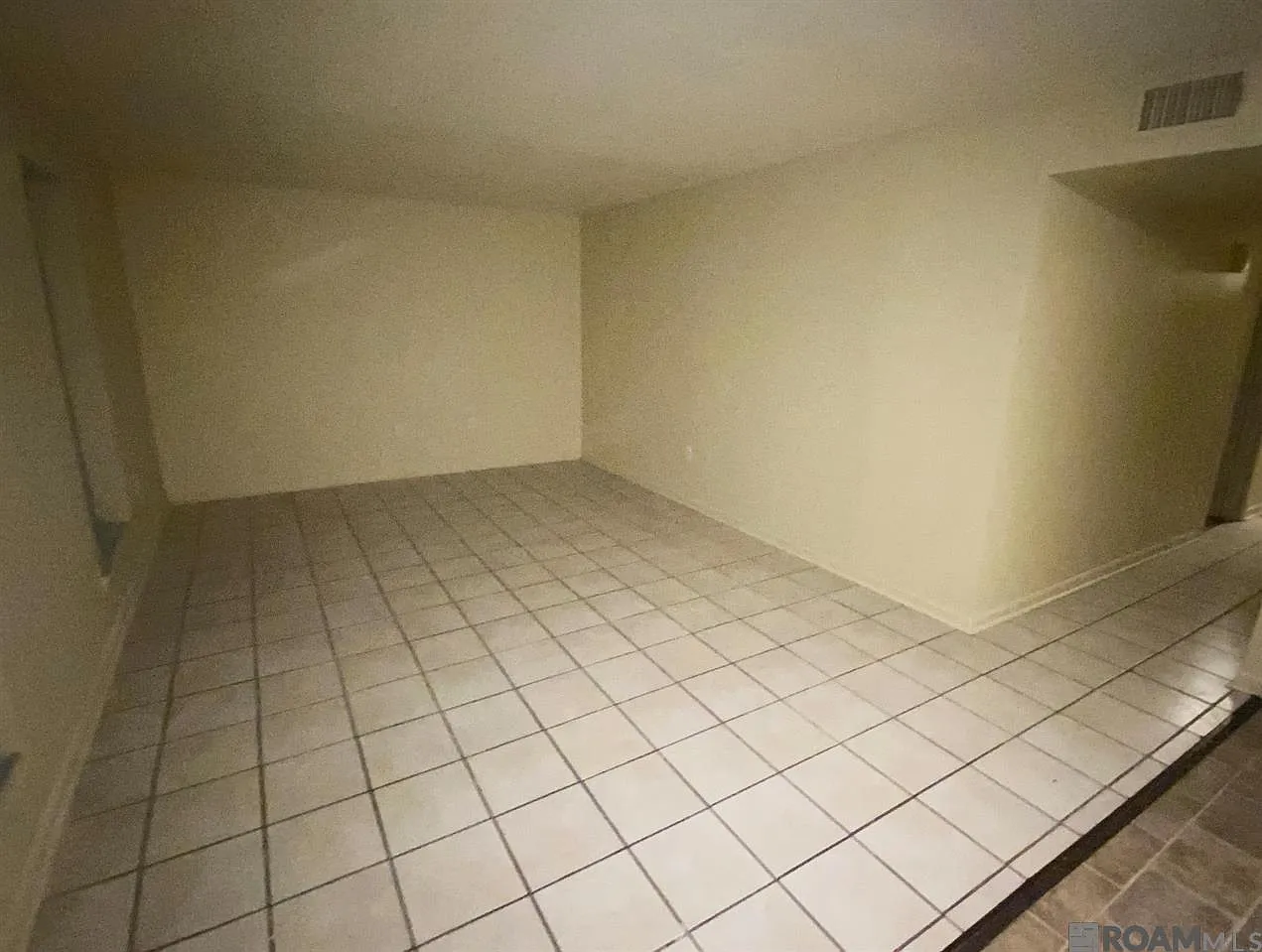 2 bed, 1083 sqft, $850 — Photo 2