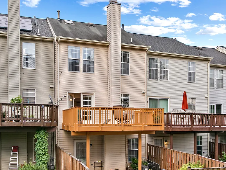 529 Sugarbush Cir — Photo 21
