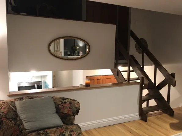 225 East 86th Street 304 image 2 of 4