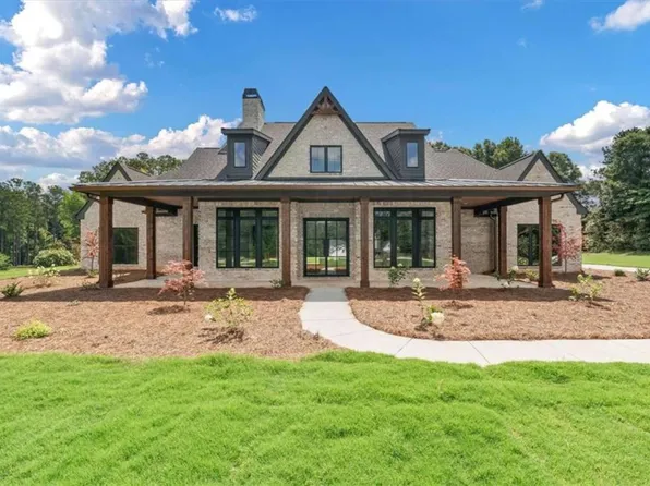 106 Sycamore Dr, Carrollton, GA 30117