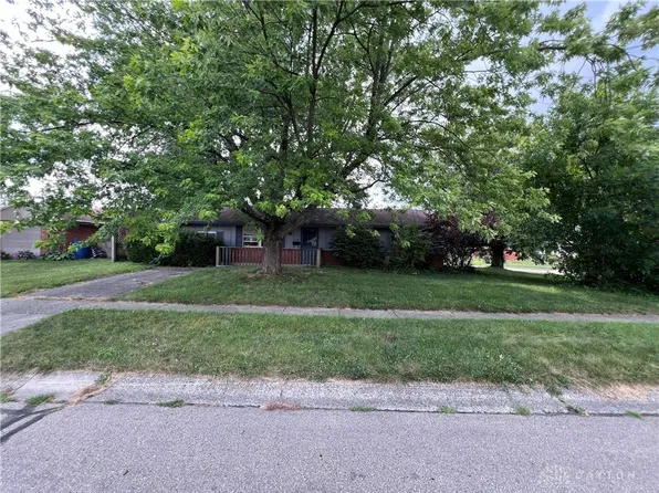 7789 Bassett Dr, Dayton, OH 45424