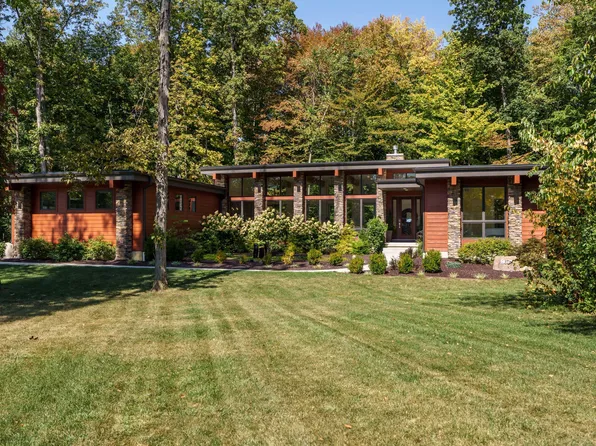 9671 Britonwoods Dr, Galena, OH 43021