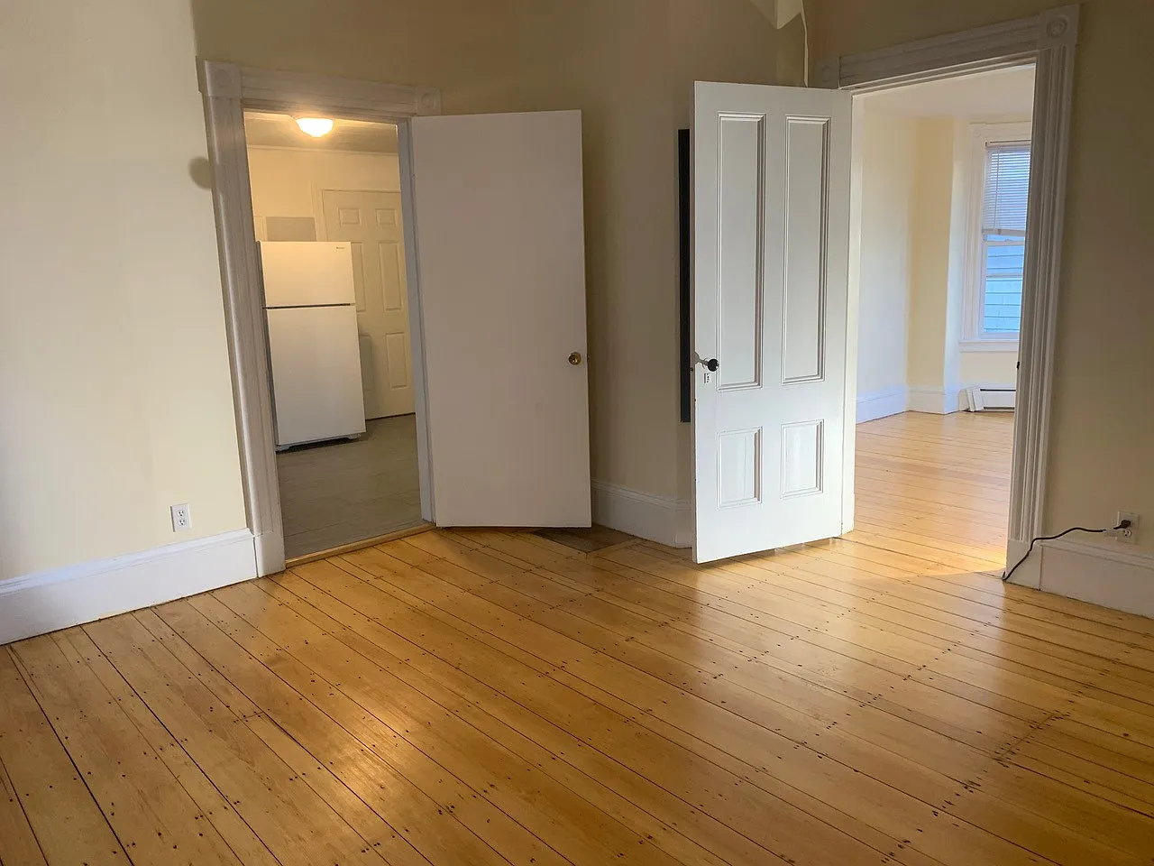 547 Broadway — Photo 3