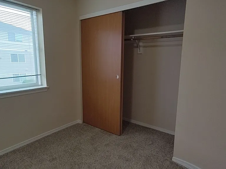 Wellesley Park Apartments — Photo 141